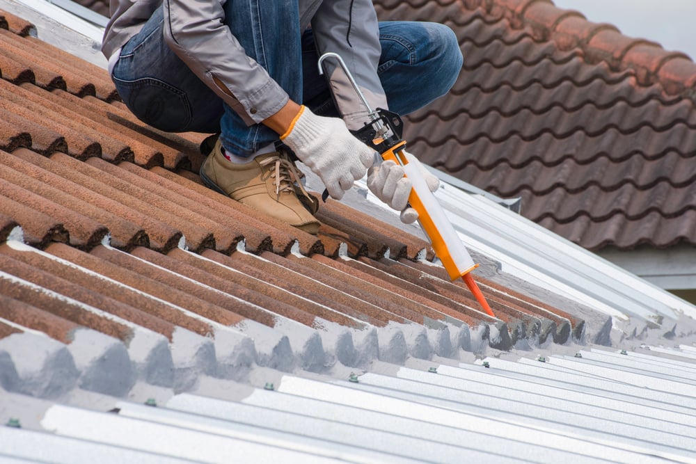 Maximizing Sales with High-Quality Roof Tile Adhesives: What Distribution Managers Need to Know